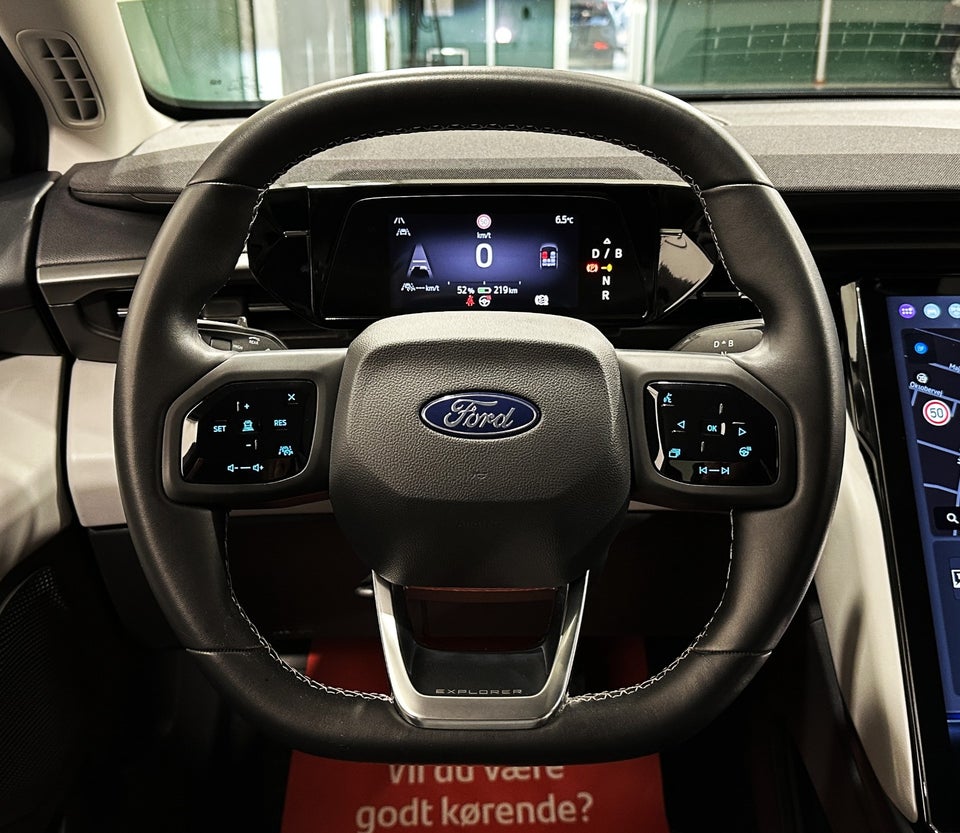 Ford Explorer 84 Select Extended Range AWD 5d