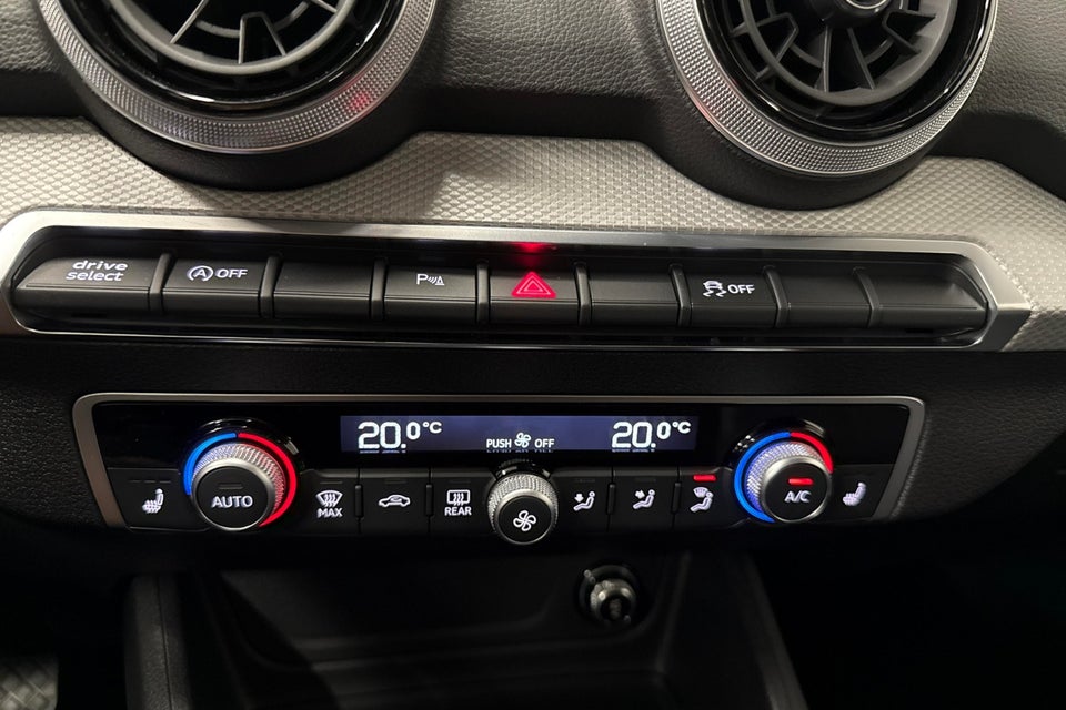 Audi Q2 35 TFSi S-line S-tr. 5d