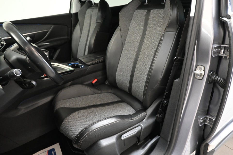 Peugeot 3008 1,5 BlueHDi 130 Allure 5d