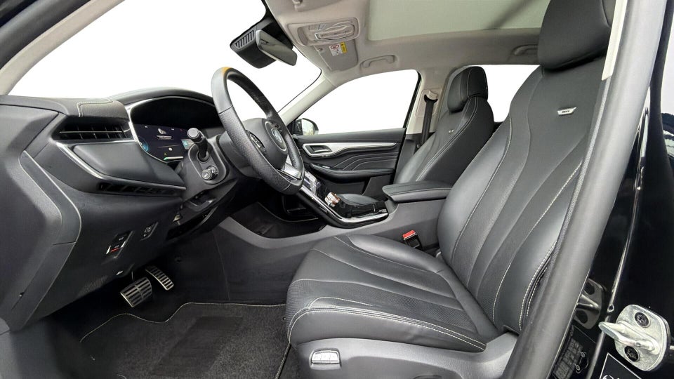 MG Marvel R Luxury 5d