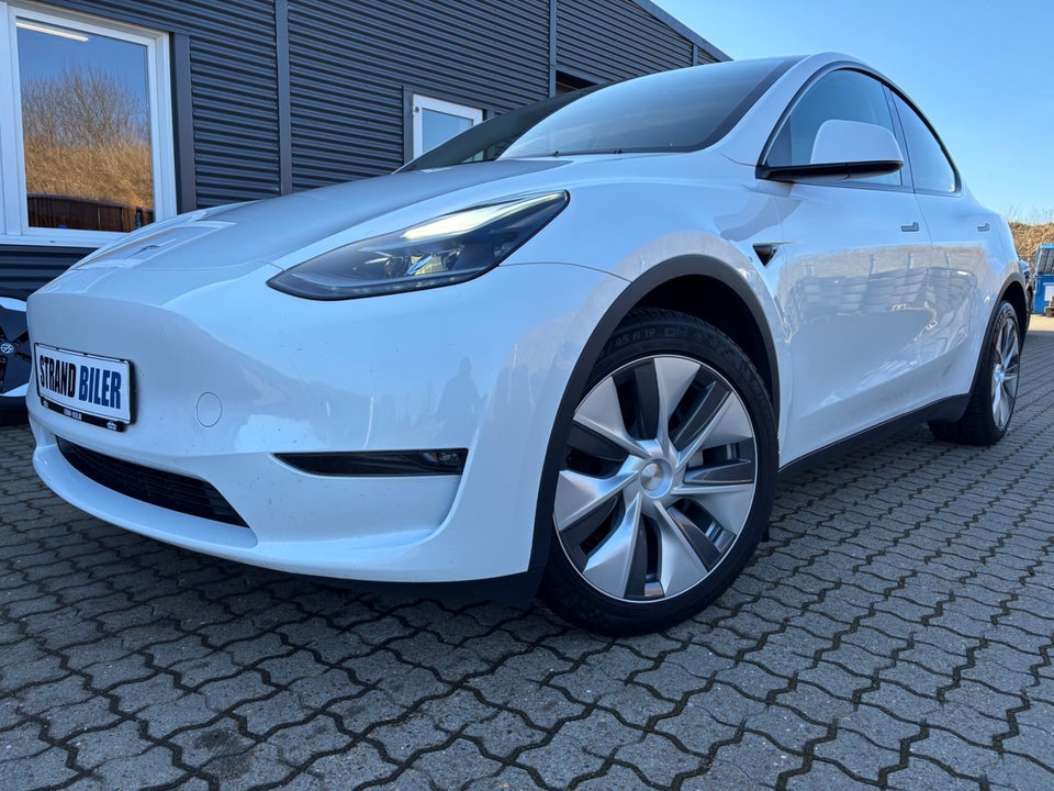 Tesla Model Y Long Range AWD 5d