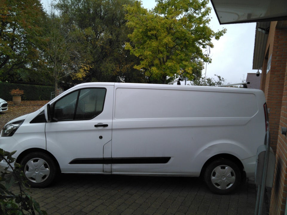 Ford Transit Custom 320 L2 2,0 TDCi 130 Trend