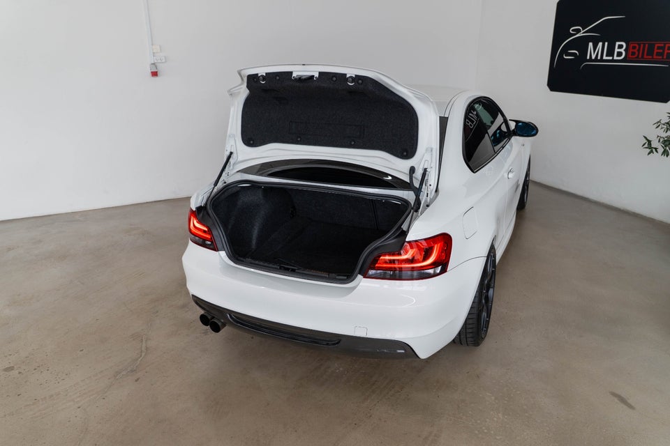 BMW 135i 3,0 Coupé aut. 2d