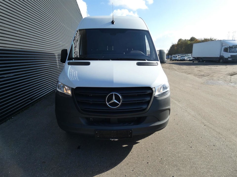 Mercedes Sprinter 317 2,0 CDi A2 Kassevogn aut. RWD