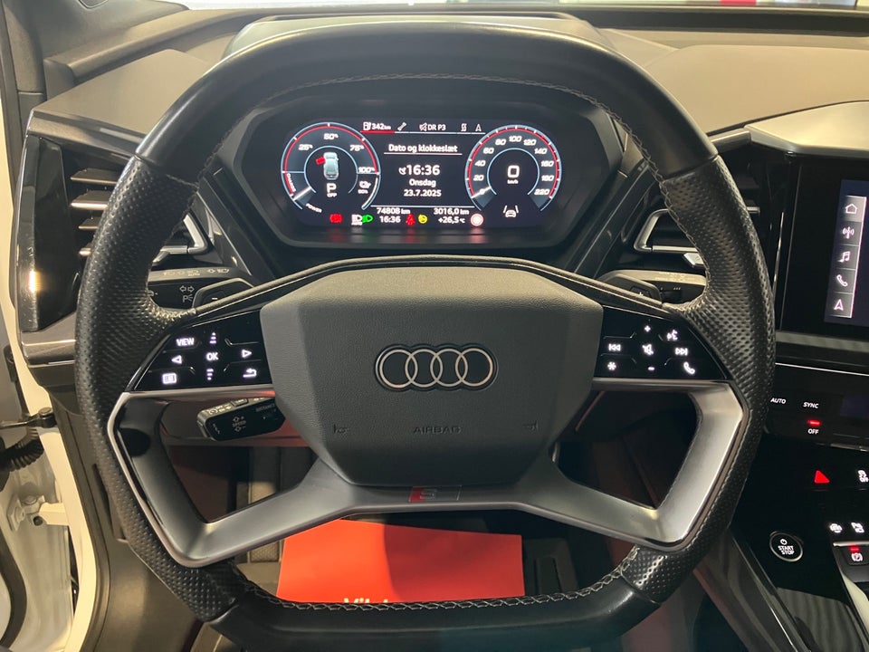 Audi Q4 e-tron 40 S-line 5d