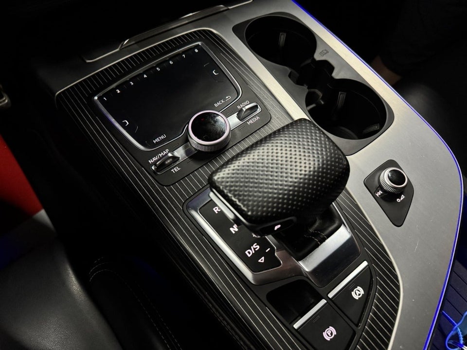Audi Q7 3,0 TDi 272 S-line quattro Tiptr. 7prs 5d