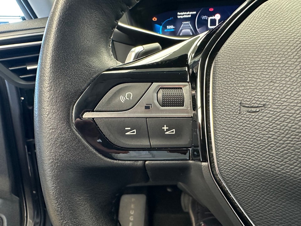 Peugeot 2008 1,5 BlueHDi 130 Allure EAT8 5d