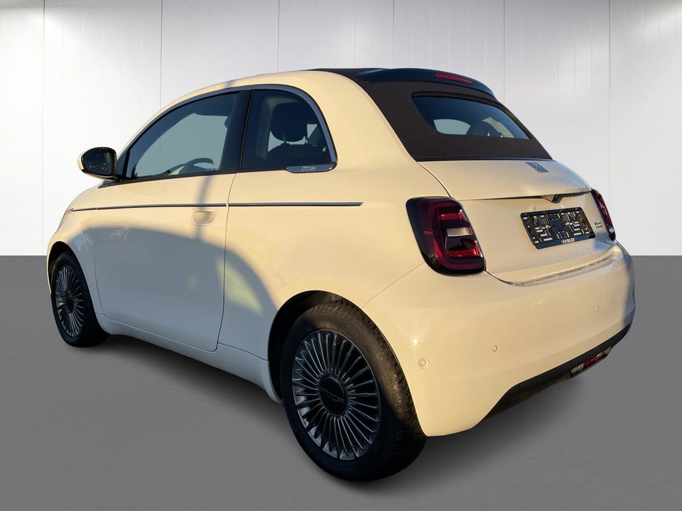 Fiat 500e 42 Icon Cabrio 2d