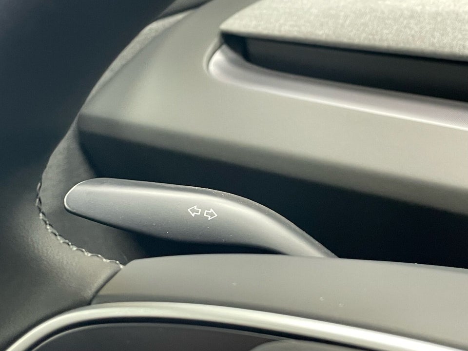 Tesla Model Y RWD 5d