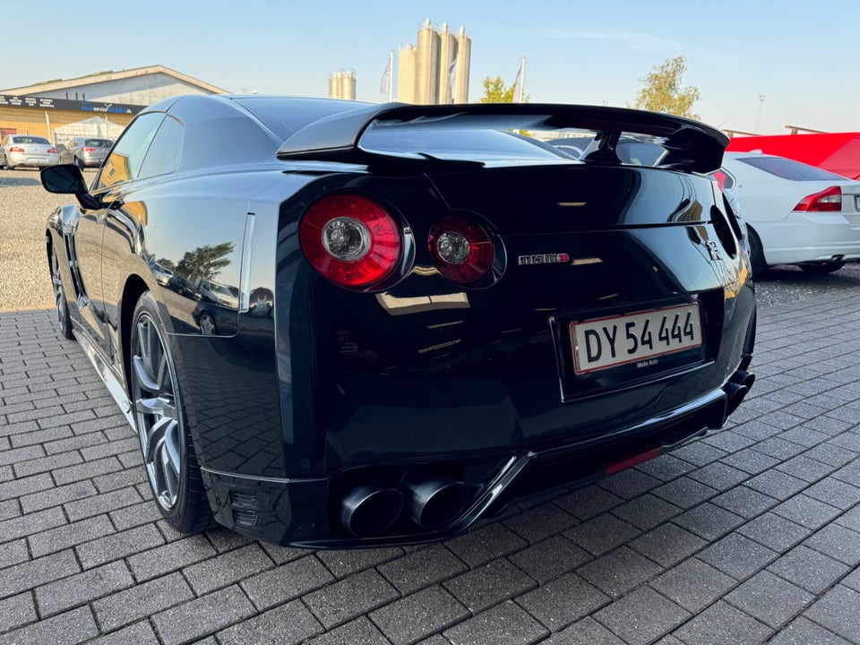 Nissan GT-R 3,8 V6 Black Edition aut. 2d