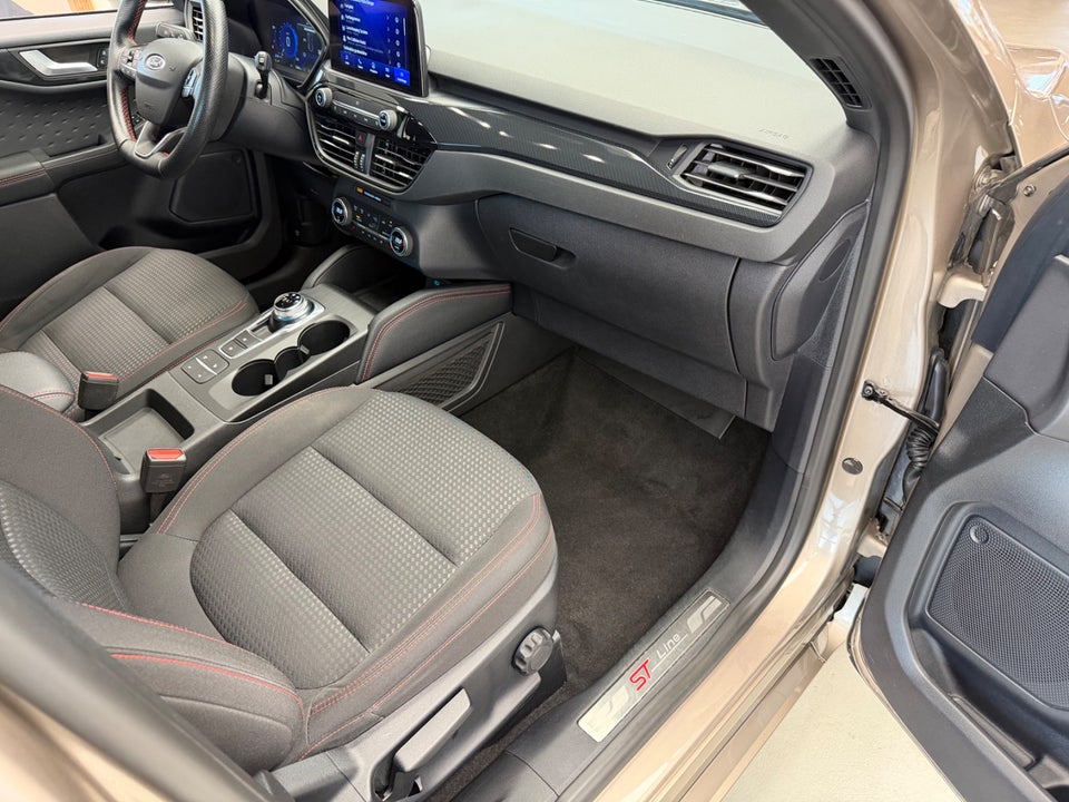 Ford Kuga 2,5 PHEV ST-Line CVT 5d