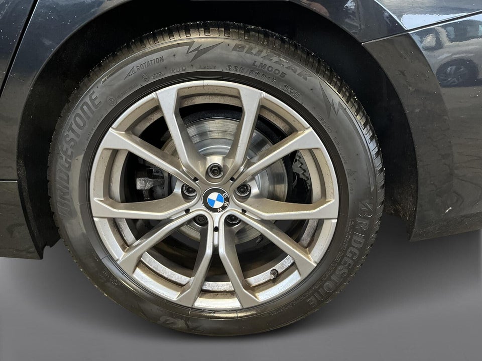 BMW 320d 2,0 Touring Connected aut. 5d