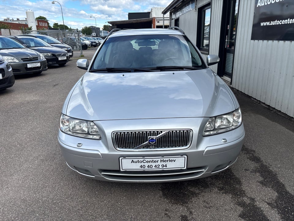 Volvo V70 2,4 140 Classic 5d