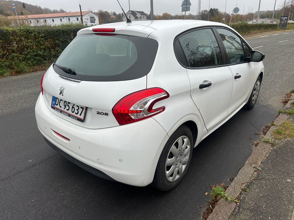 Peugeot 208 1,0 VTi Access 5d