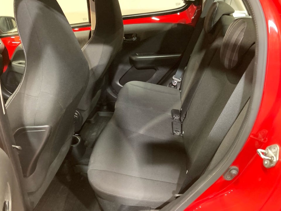 Peugeot 108 1,0 e-VTi 72 Allure+ 5d
