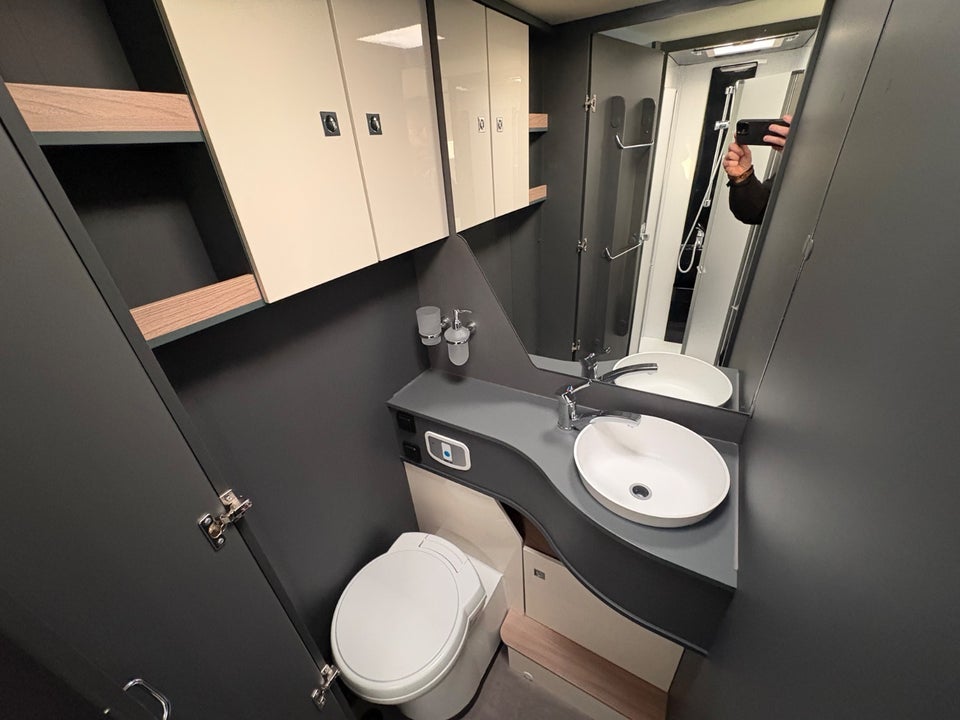 Laika Kosmo L409 aut.