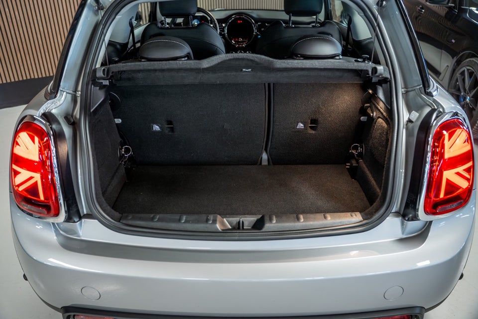 MINI Cooper SE Yours Trim 3d