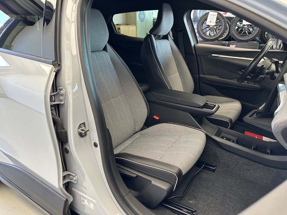 Renault Megane E-Tech 60 Techno 5d