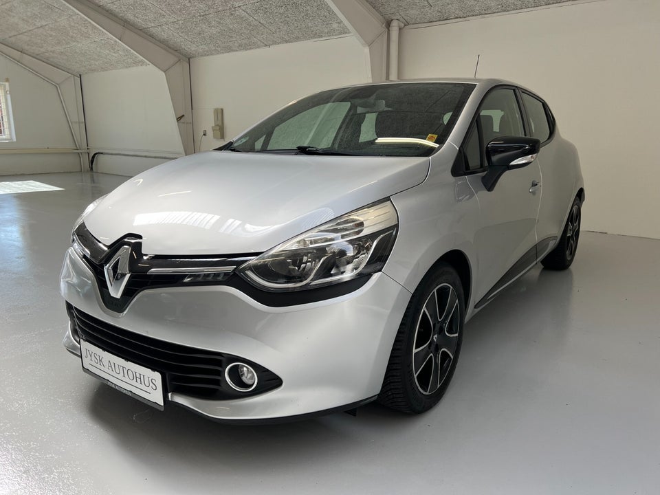 Renault Clio IV 0,9 TCe 90 Expression 5d