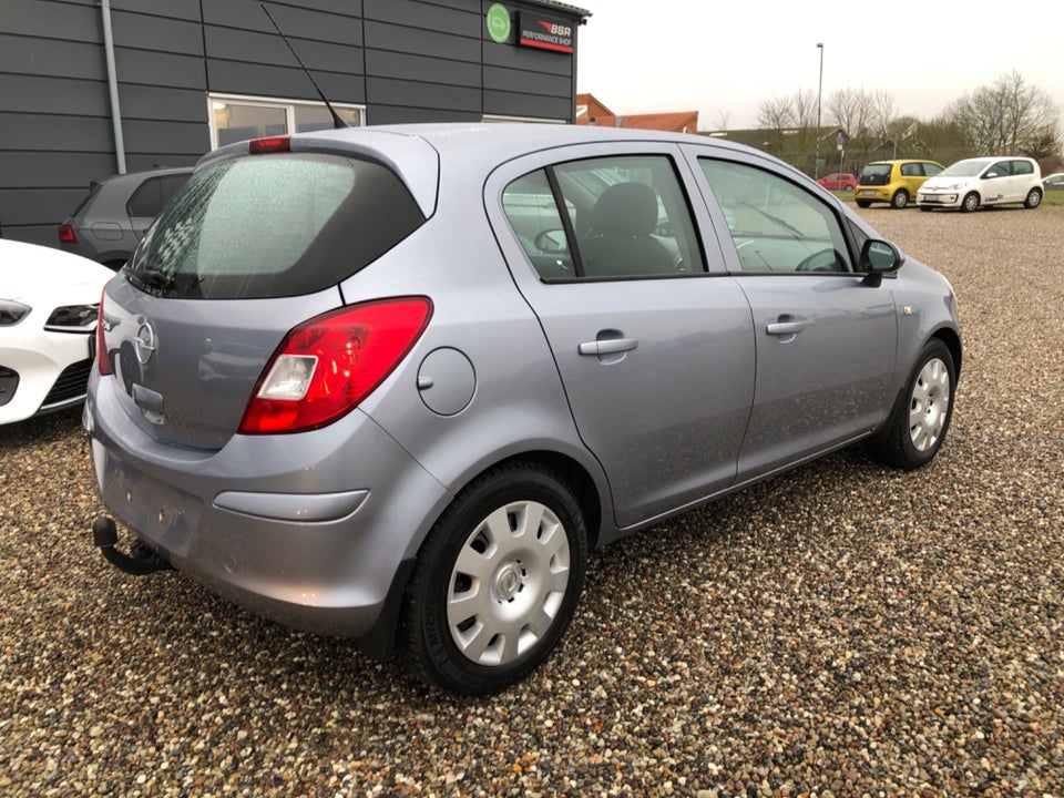 Opel Corsa 1,4 16V Enjoy 5d