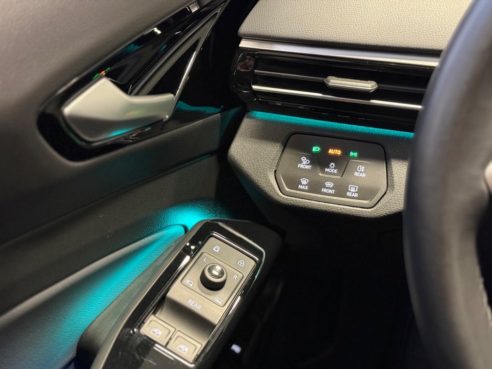 VW ID.4 77 Pro Business Premium 5d