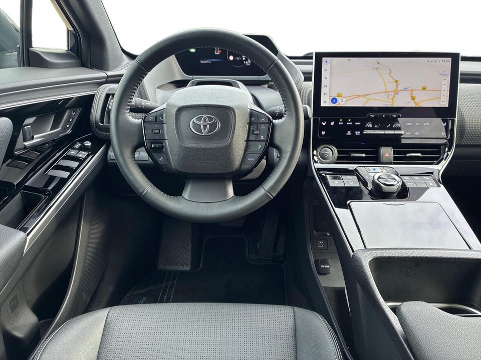 Toyota bZ4X Executive 5d