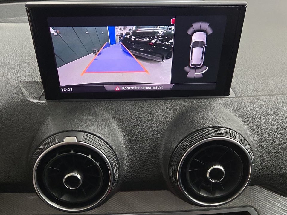 Audi Q2 35 TFSi Prestige S-tr. 5d