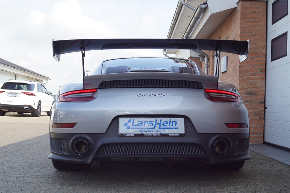 Porsche 911 GT2 RS 3,8 Coupé PDK 2d