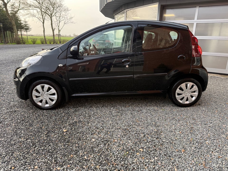 Peugeot 107 1,0 Active 5d