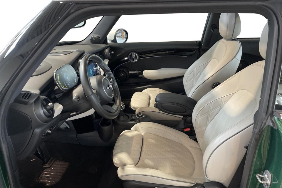 MINI Cooper SE Maximise 3d