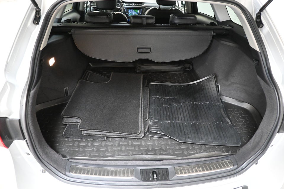 Toyota Avensis 1,8 VVT-i T2 Selected Touring Sports MDS 5d