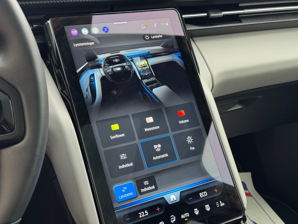 Ford Explorer 79 Premium Extended Range AWD 5d