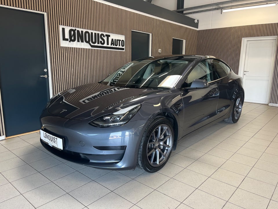 Tesla Model 3 Standard Range+ RWD 4d