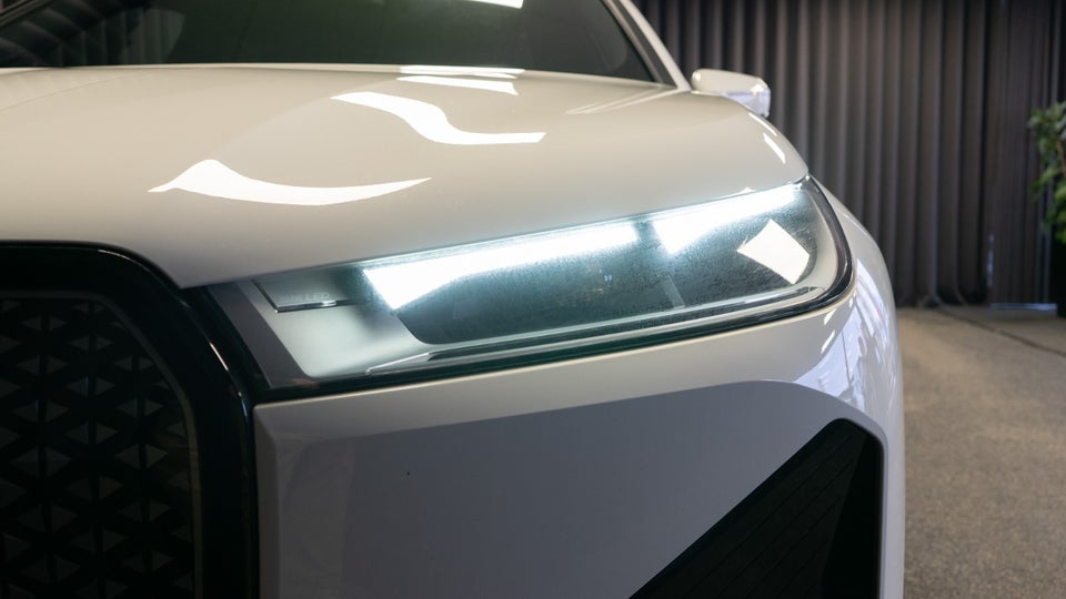 BMW iX xDrive40 Sport 5d