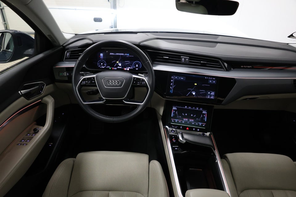 Audi Q8 e-tron 55 Advanced quattro 5d