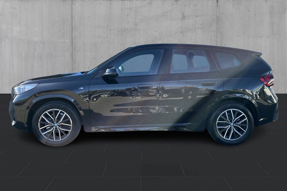 BMW iX1 eDrive20 M-Sport 5d