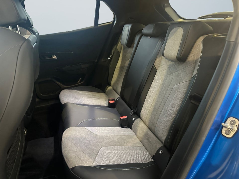 Peugeot e-2008 50 GT Pack 5d