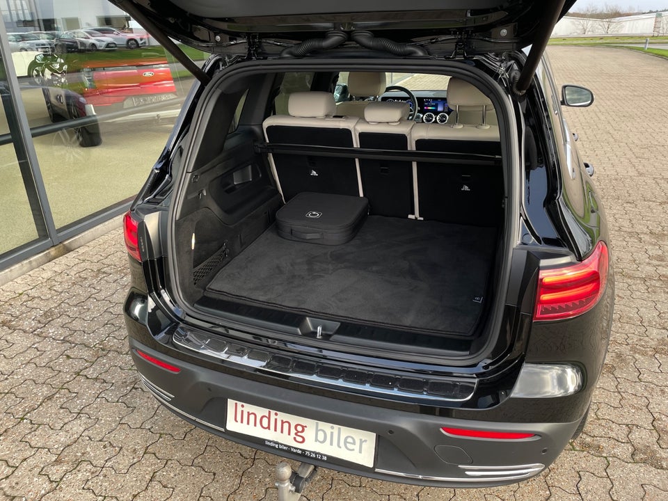 Mercedes EQB250+ Progressive 5d
