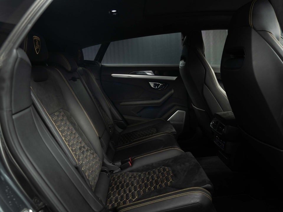 Lamborghini Urus 4,0  5d