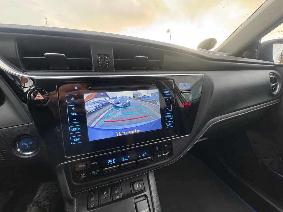 Toyota Auris 1,8 Hybrid H2 Comfort CVT 5d