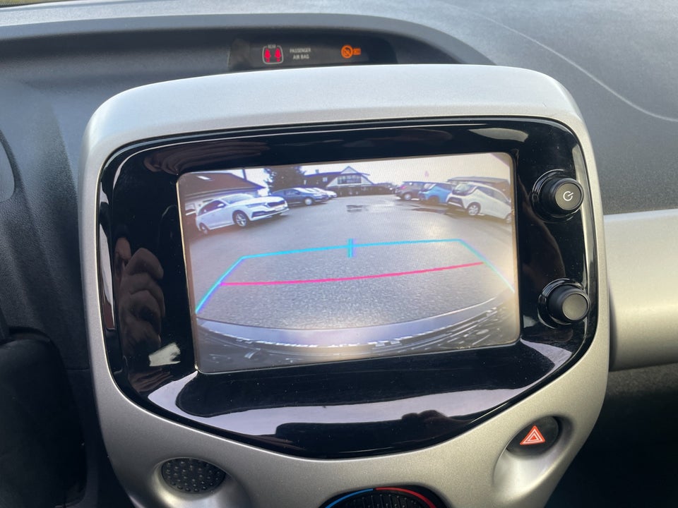 Toyota Aygo 1,0 VVT-i x-sky 5d