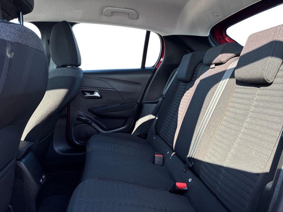 Peugeot e-208 50 Active 5d