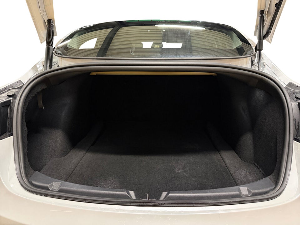 Tesla Model 3 RWD 4d