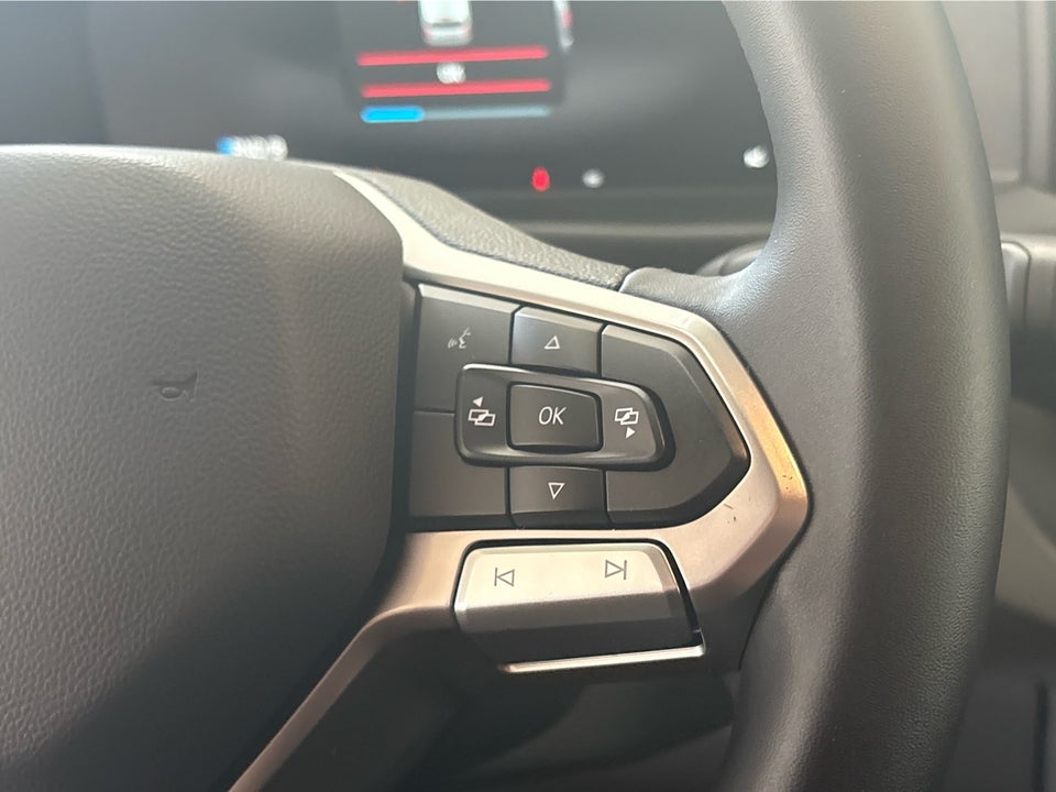 VW e-Caravelle 64 Basis SWB