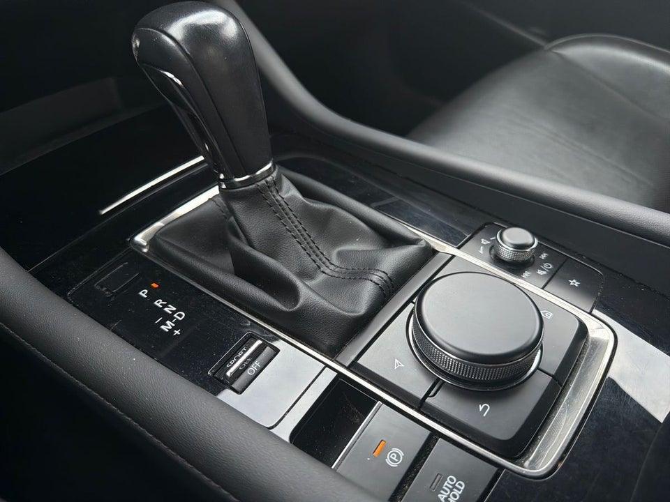 Mazda 3 2,0 SkyActiv-G 122 Cosmo aut. 4d