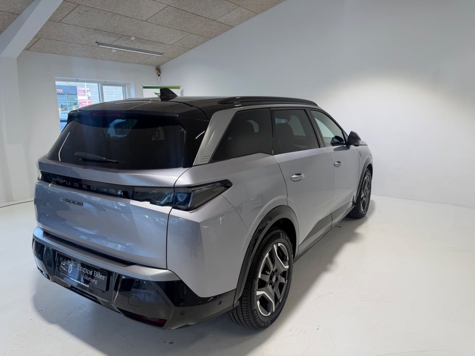 Peugeot e-5008 77 GT Pack 7prs 5d