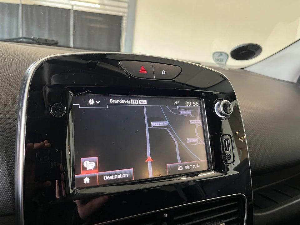Renault Clio IV 1,5 dCi 90 Limited Sport Tourer 5d
