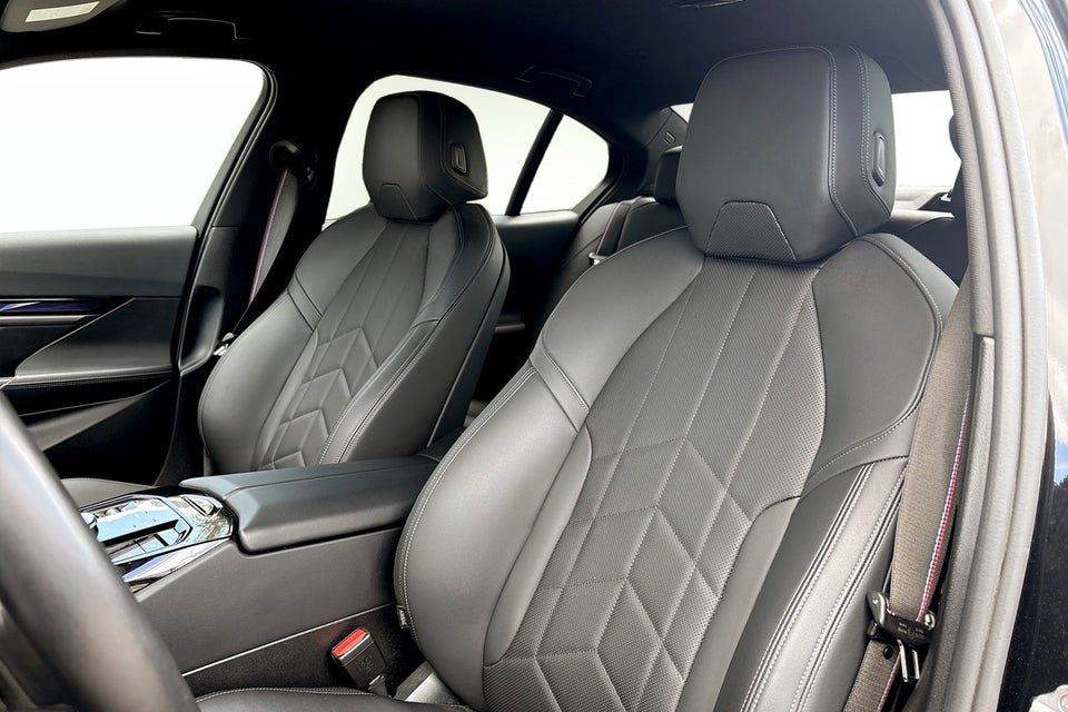BMW i5 eDrive40 M-Sport Pro 4d