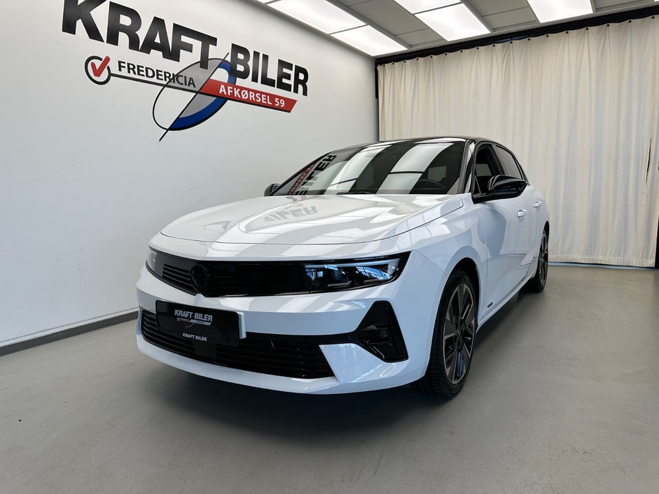 Opel Astra-e 54 Ultimate 5d