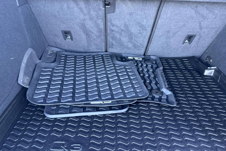 Audi Q3 45 TFSi e Attitude plus S-tr. 5d